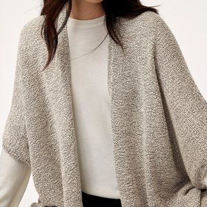 Community (Aritzia) Iconic Cape in XXS